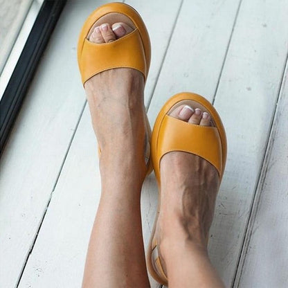 Sommarsandaler för Dam i Läder med Justerbara Remmar och Vadderad Fotbädd – Komfortabel Design för Strand och Sommarfester 11