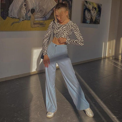 Långärmad Topp för Kvinnor i Mjukt Tyg – Elegant Design för Kontor och Avslappnade Tillfällen 2