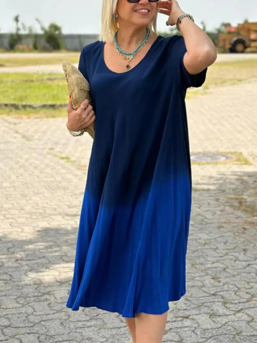 Kvinnors Kortärmad Klänning Flödande Gradient Andningsbart Tyg-2