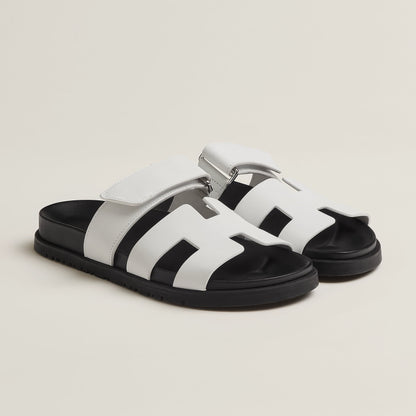 Dam Sandaler Trendiga Flip-Flops i Läder 9