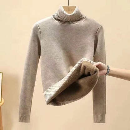 Stickad Dam Tröja i Ull och Päls – Elegant Design för Vardags och Fest 2