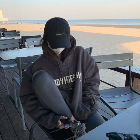 Stickad Dam Tröja i Mjuk Material med Modern Design – Perfekt för Höst och Vinter 5