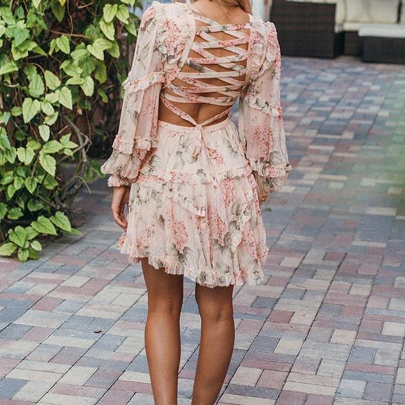 Blommönstrad Klänning för Kvinna med Utdrag på Midjan och Blossade Ärmar – 100% Polyester, Perfekt för Vår och Sommar 2