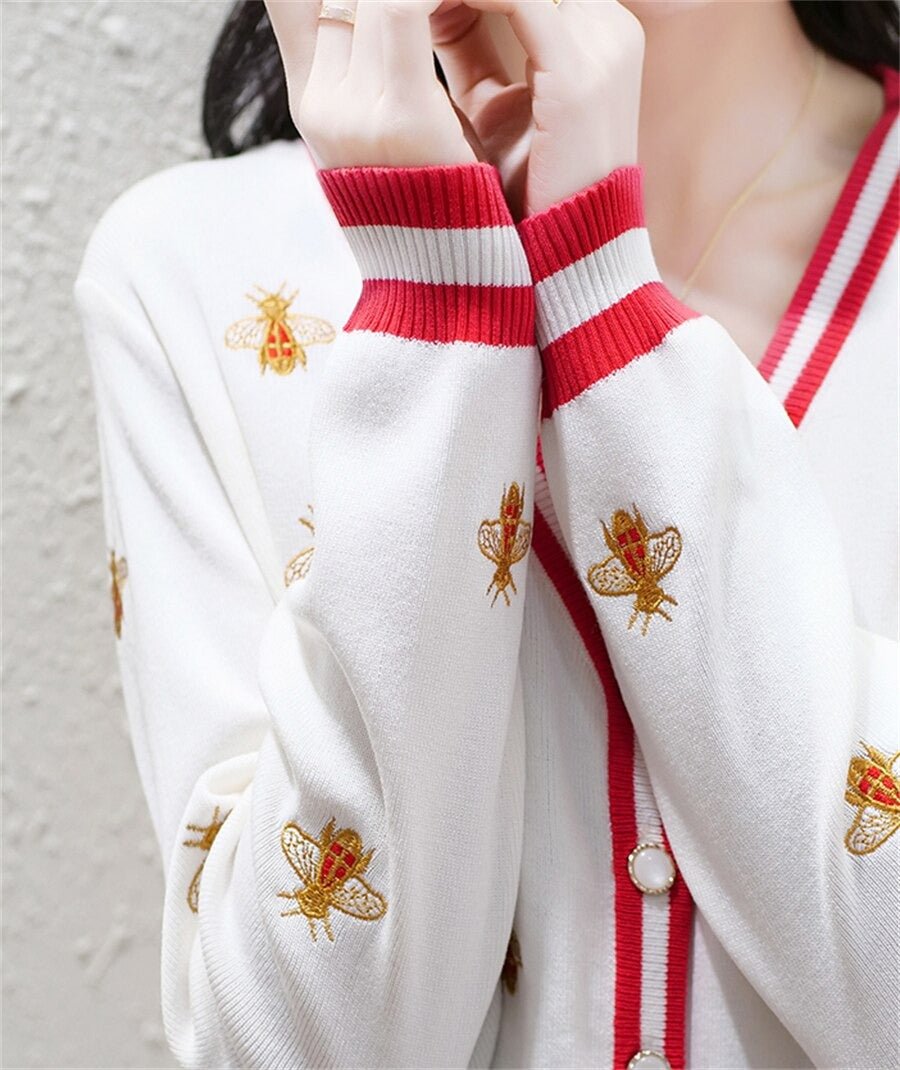 Dam Kofta med Bi-motiv i Högkvalitativt Material – Elegant Passform för Vardag och Fest 4